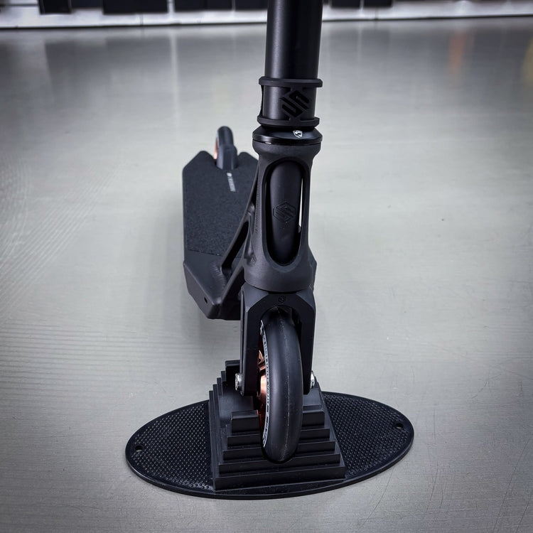 Striker Pande Black Custom Build - Black-ScootWorld.dk