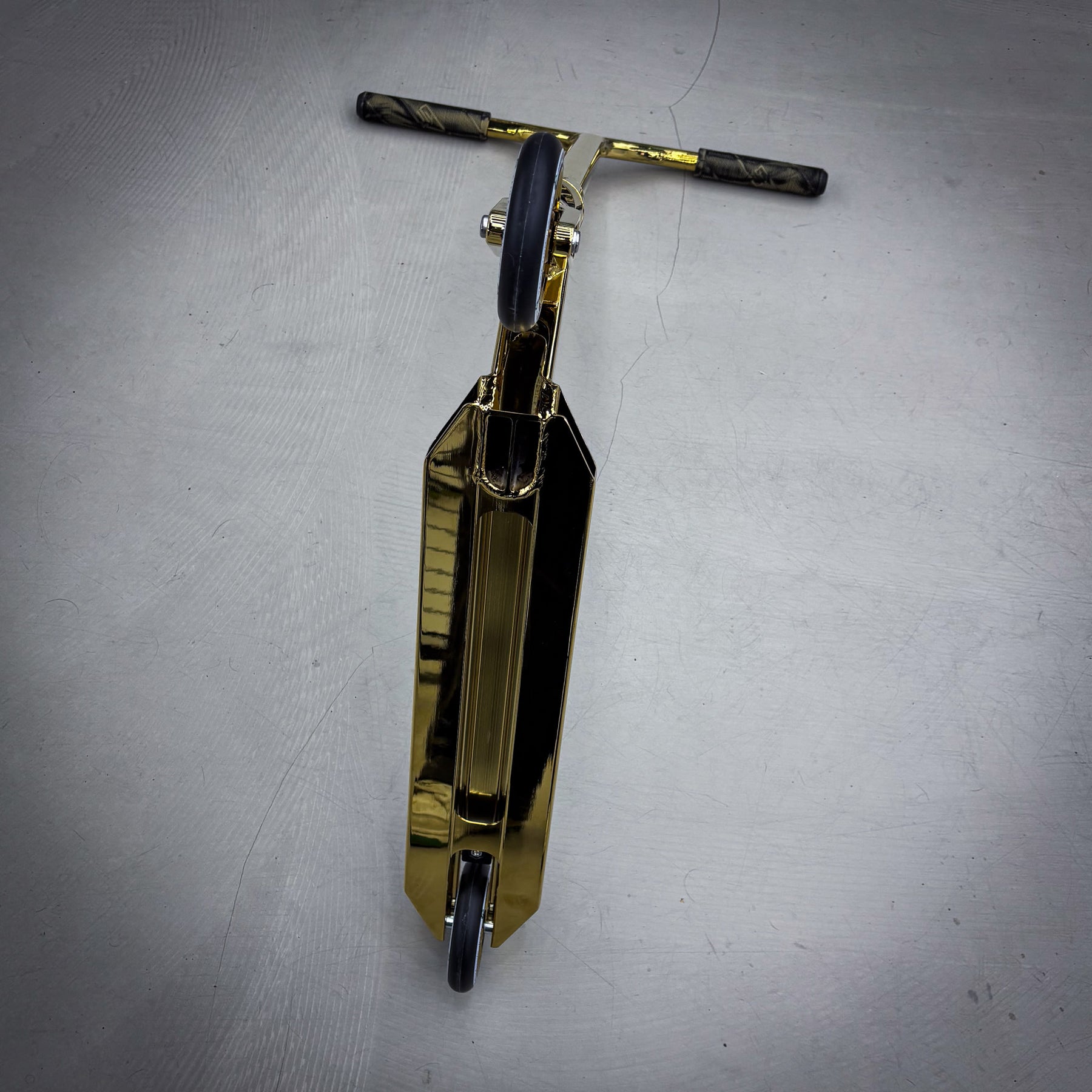 Striker Gold Custom Løbehjul - Gold-ScootWorld.dk