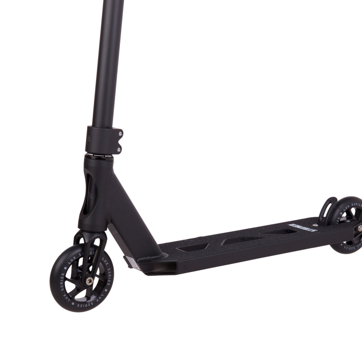 Striker Essential Stuntstep - Zwart